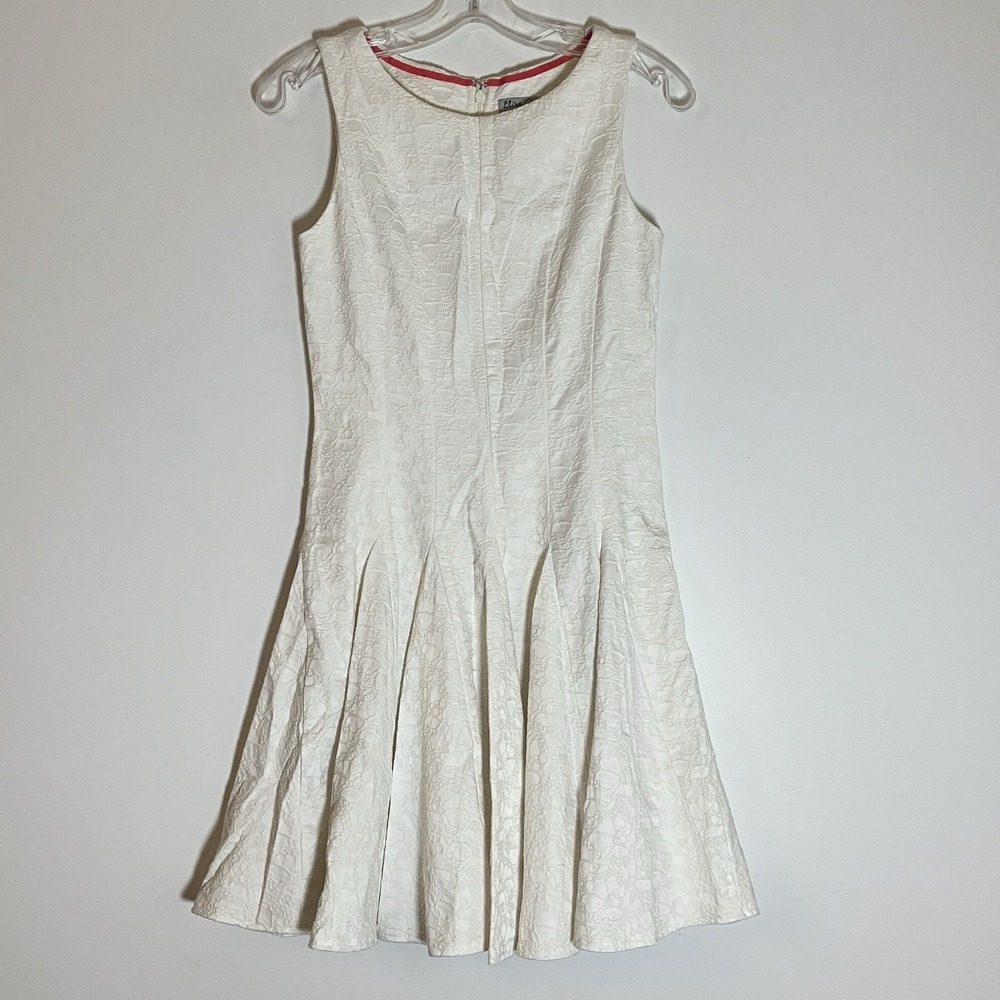 Eliza J Dress Womens 4 White Floral Brocade Shift Sleeveless Business Cocktail